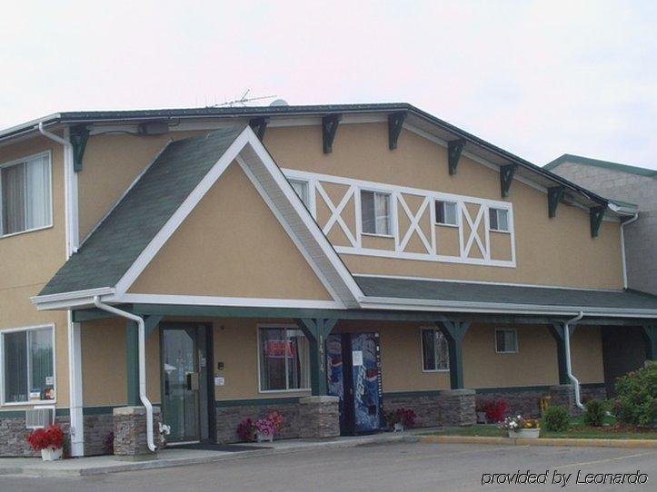 Chateau Motel Edmonton Bagian luar foto